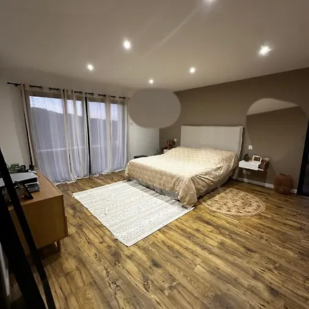 Magnifique Avec Piscine Et Jacuzzi * アラタ