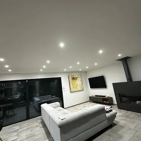 Magnifique Avec Piscine Et Jacuzzi *