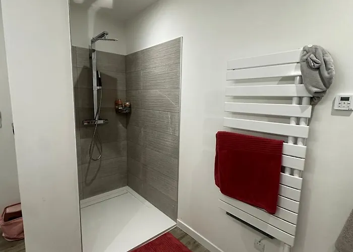 Vila Magnifique Avec Piscine Et Jacuzzi *